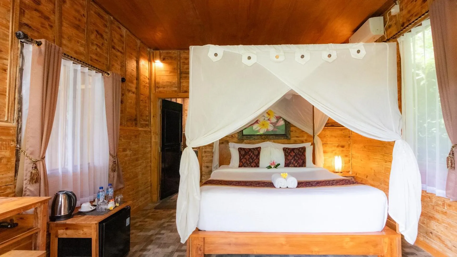 Doni House & Villas Ubud  3*, Ubud (Bali)